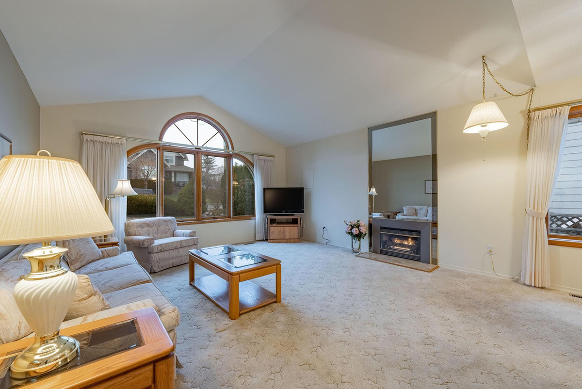16046 10 Avenue, Surrey 10