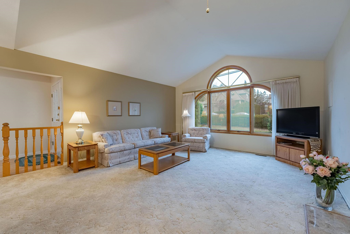 16046 10 Avenue, Surrey 12