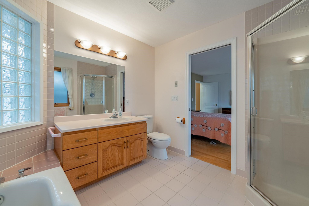 16046 10 Avenue, Surrey 25
