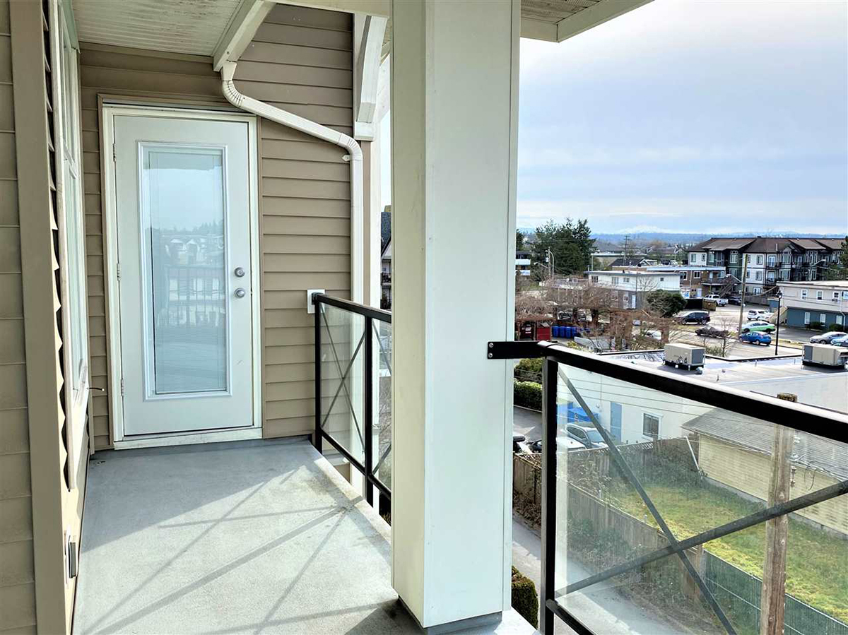 411 17712 57A Avenue, Cloverdale 11