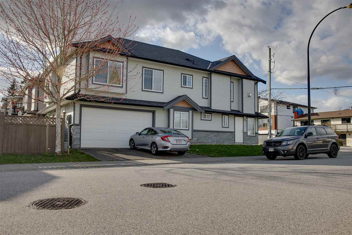 23078 117 Avenue, Maple Ridge 2