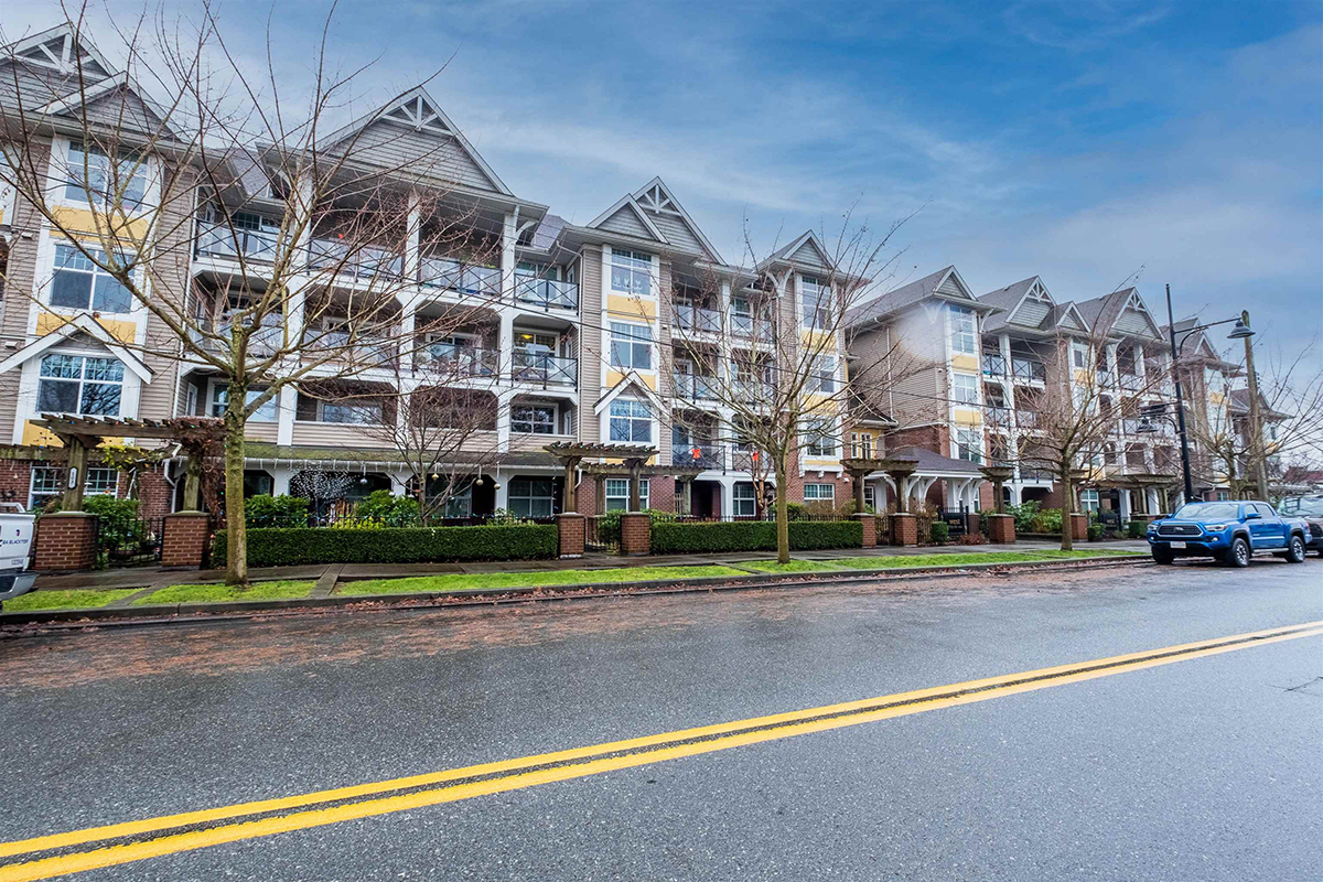 405 17712 57A Avenue, Cloverdale
