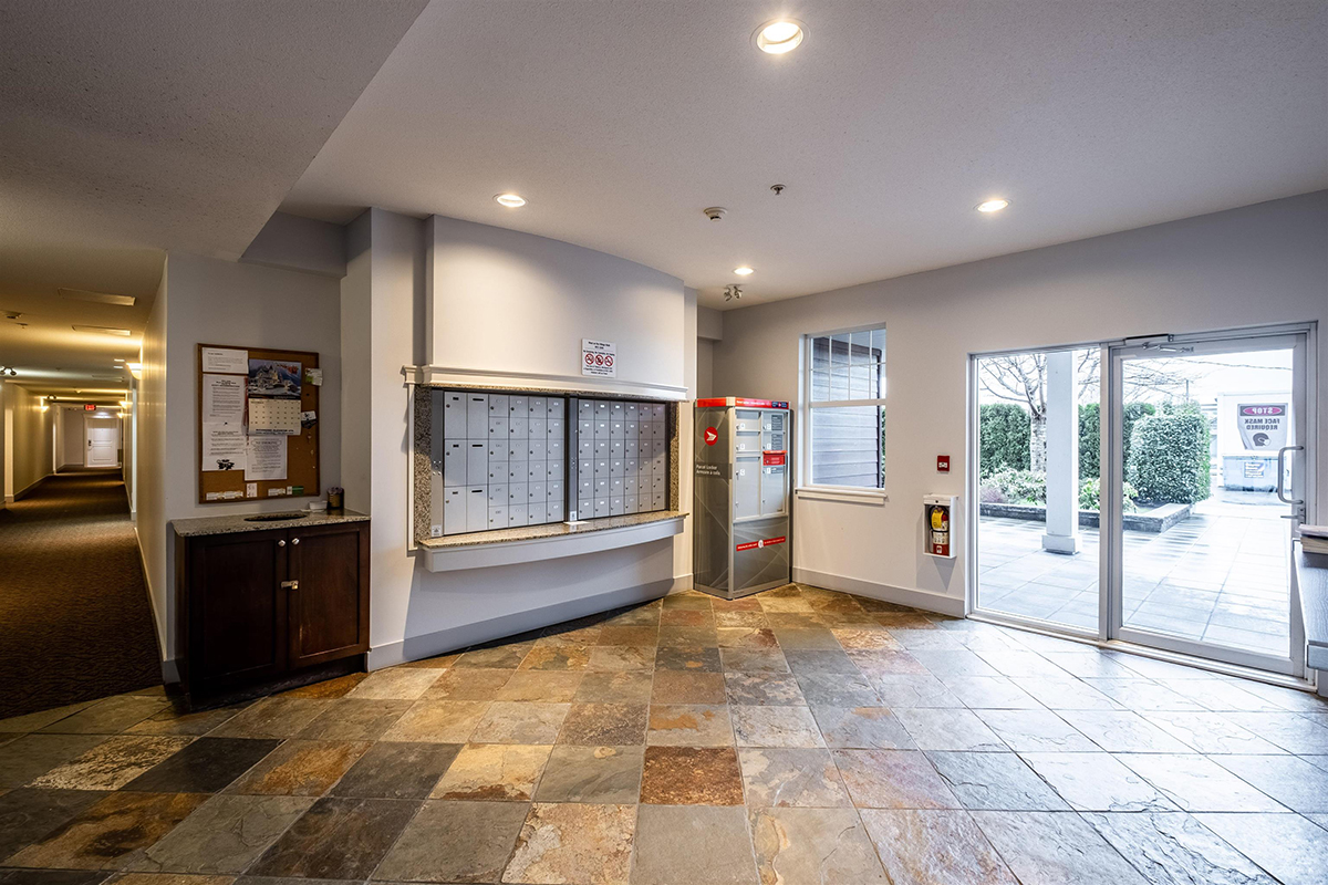 405 17712 57A Avenue, Cloverdale 5