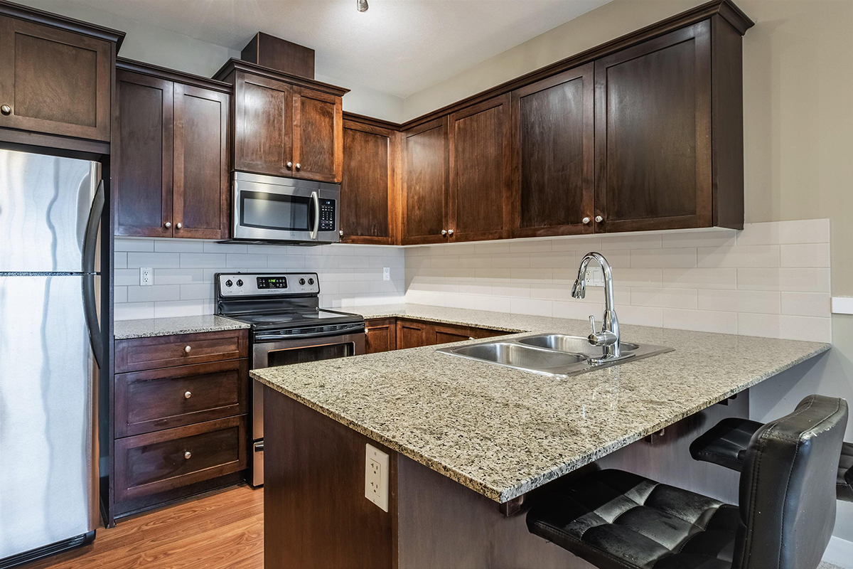 405 17712 57A Avenue, Cloverdale 7
