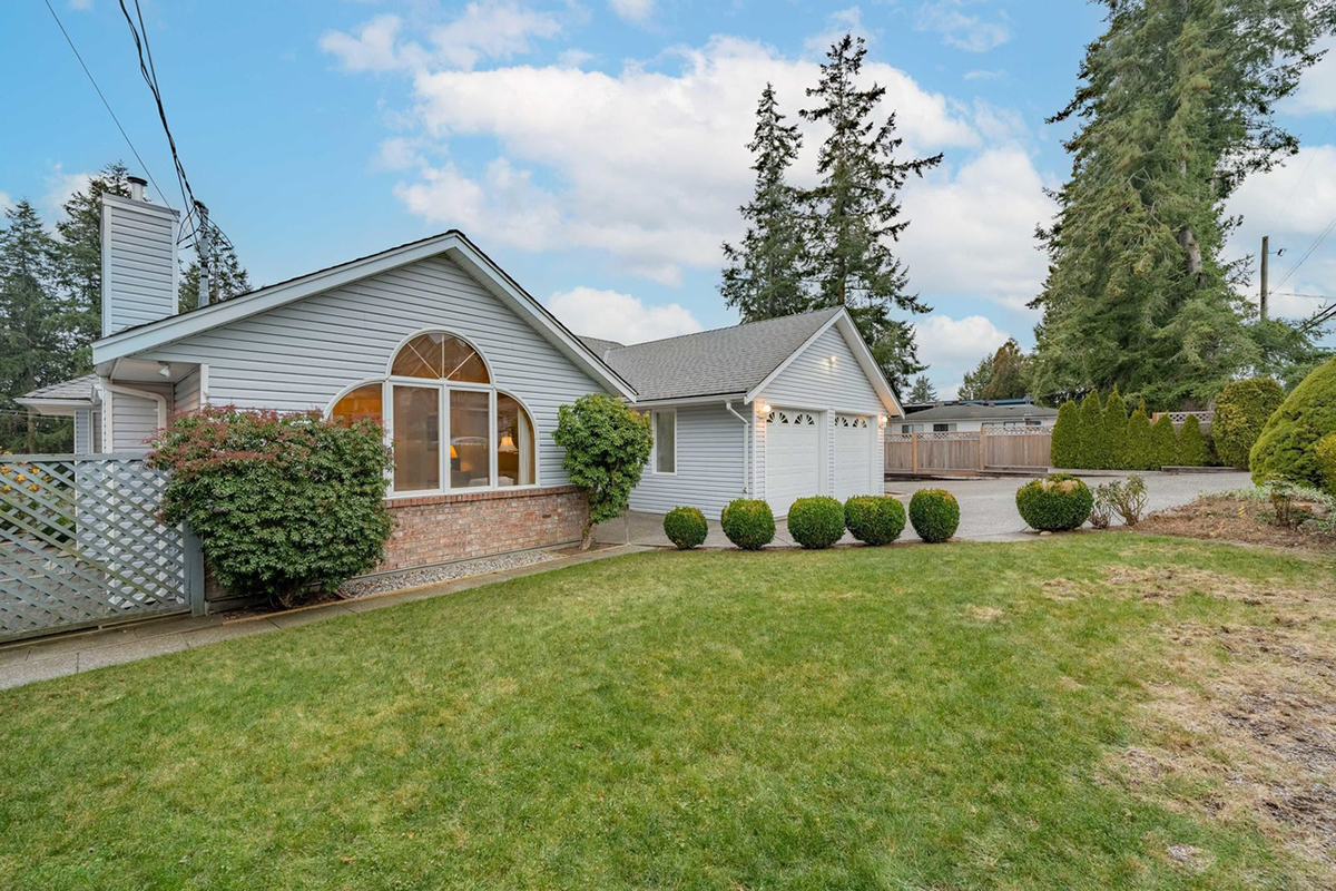 16046 10 Avenue, Surrey 3