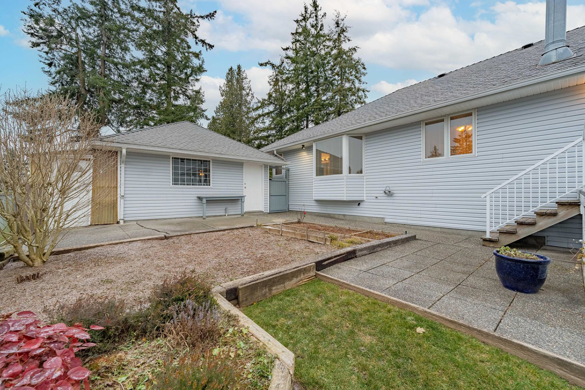 16046 10 Avenue, Surrey 6