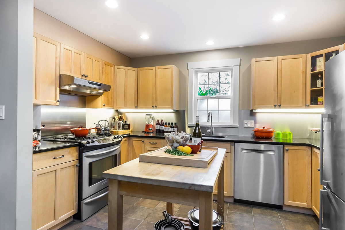 9147 Queen Street, Langley 12