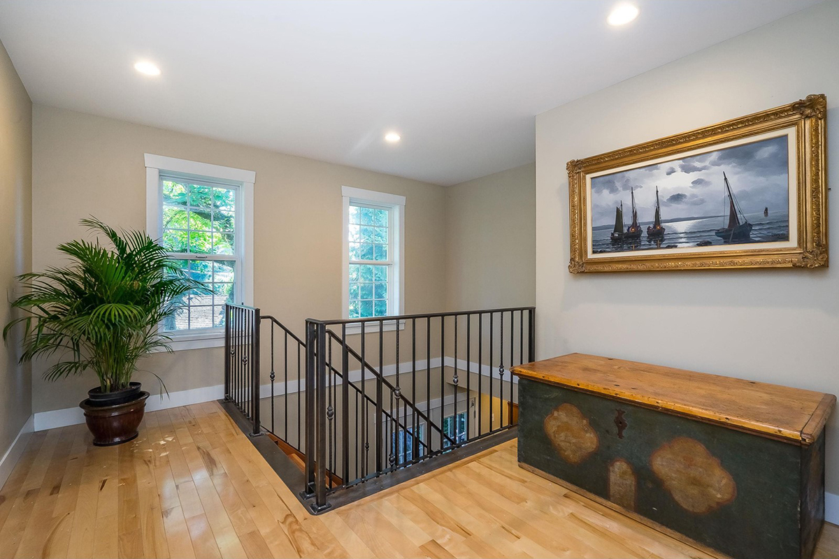 9147 Queen Street, Langley 20