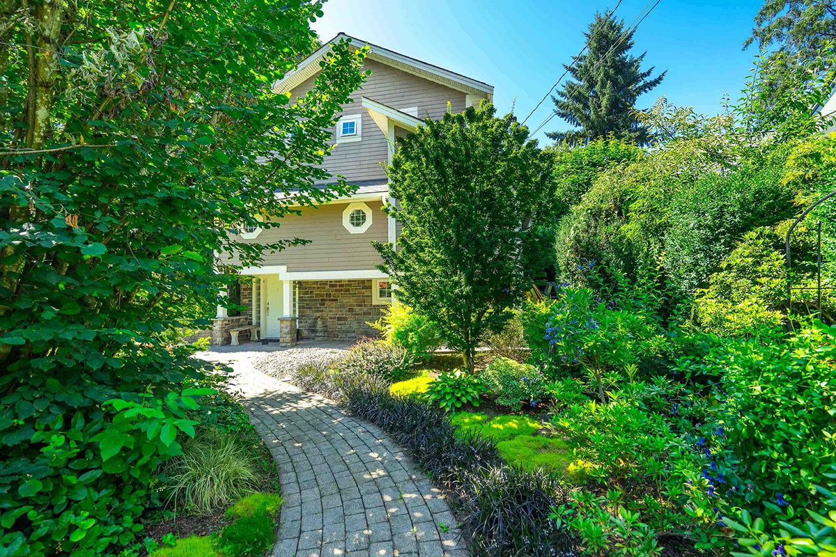 9147 Queen Street, Langley 5