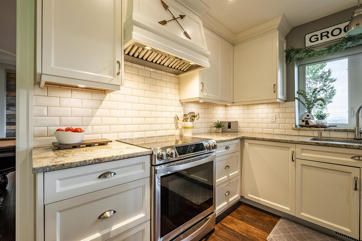 5846 189 Street, Surrey 13