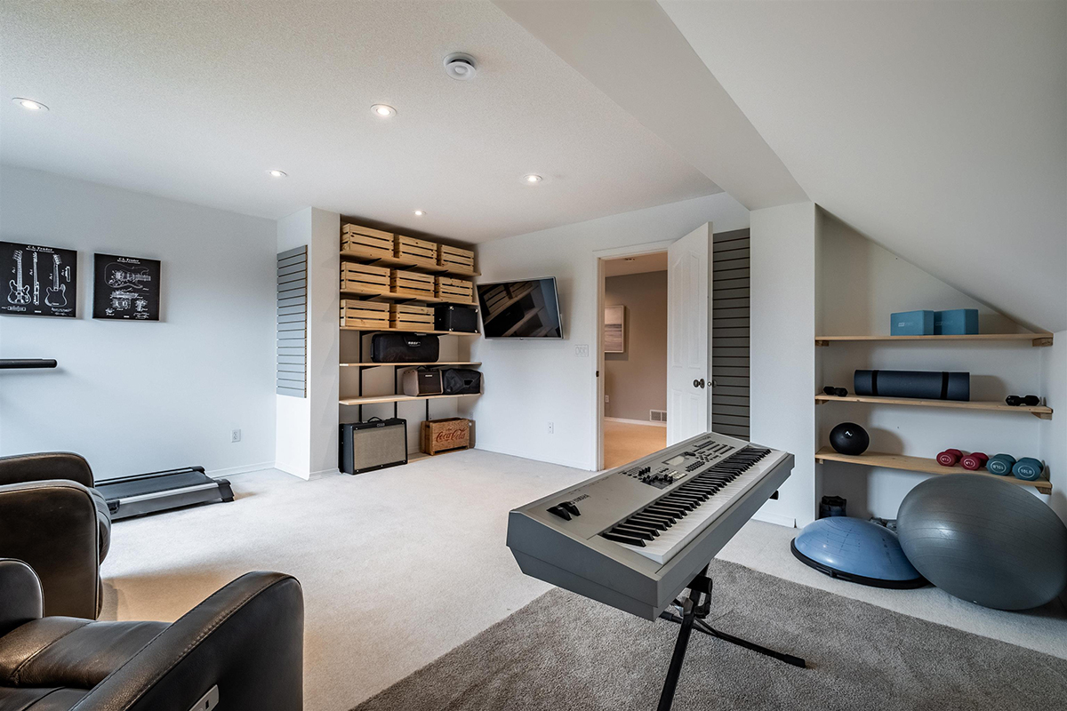 5846 189 Street, Surrey 30