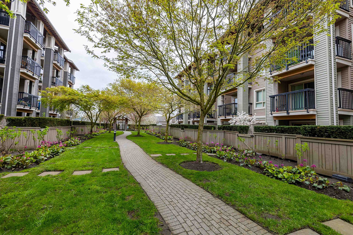 203 5655 210A Street, Langley 23