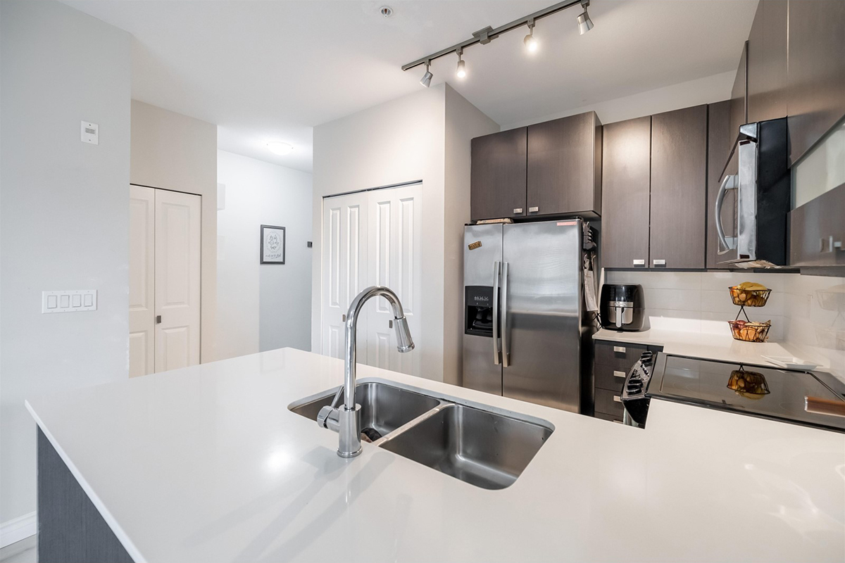 203 5655 210A Street, Langley 5