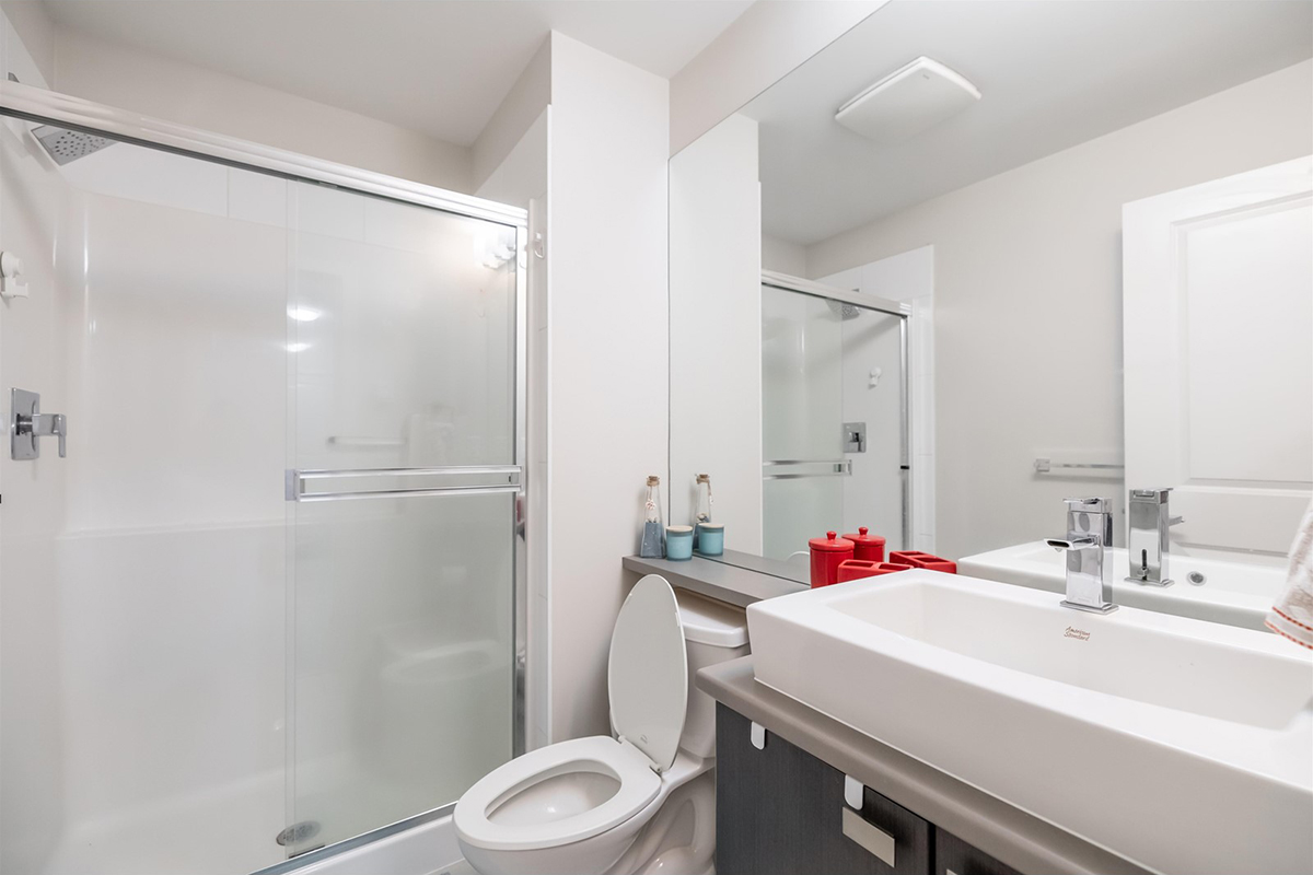 203 5655 210A Street, Langley 6