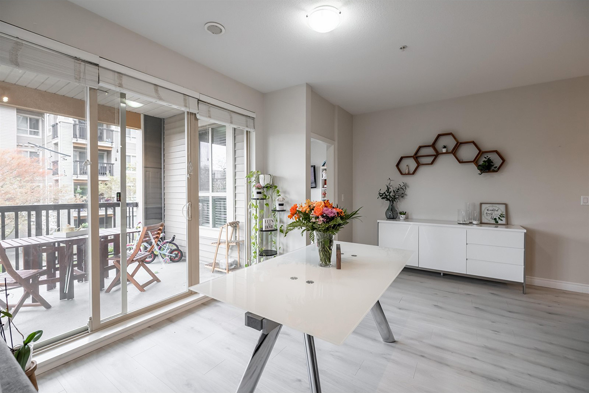 203 5655 210A Street, Langley 8