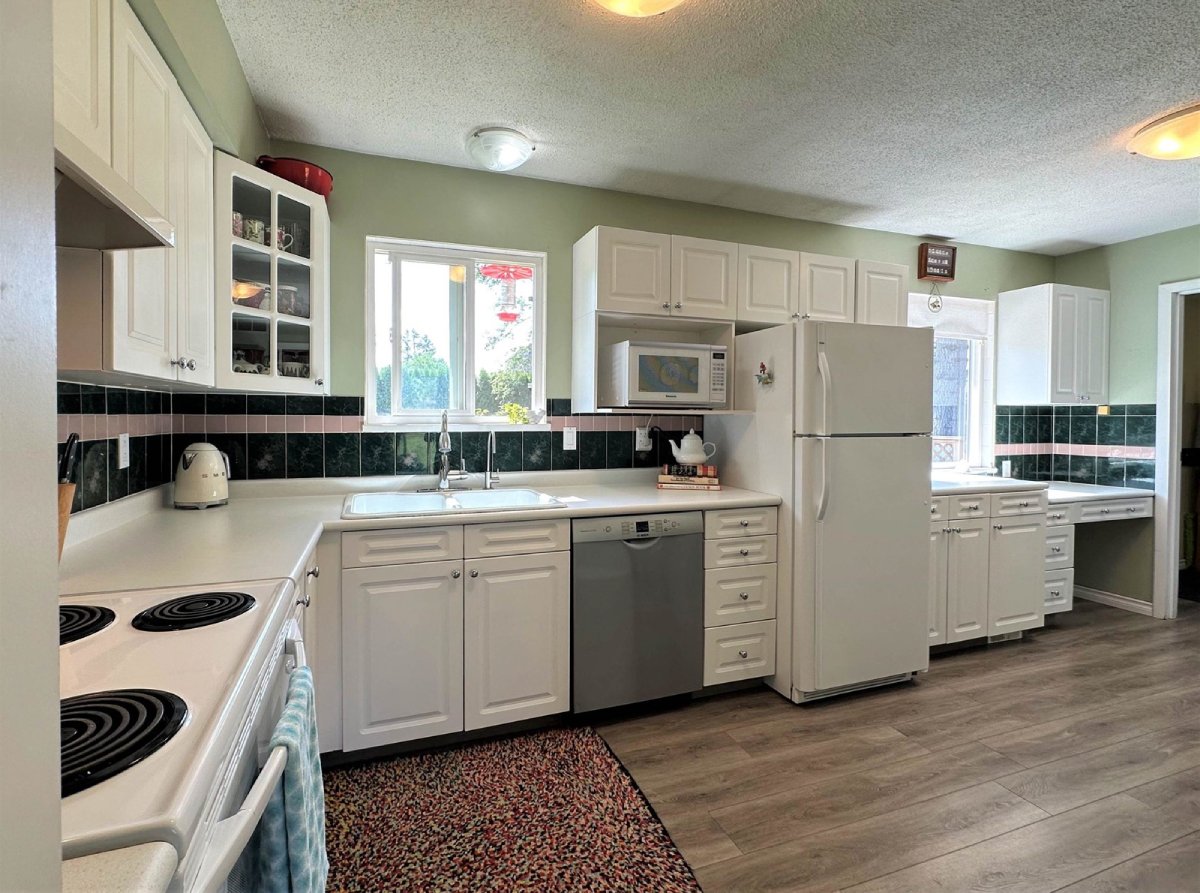 8920 Bartlett Street, Langley 17