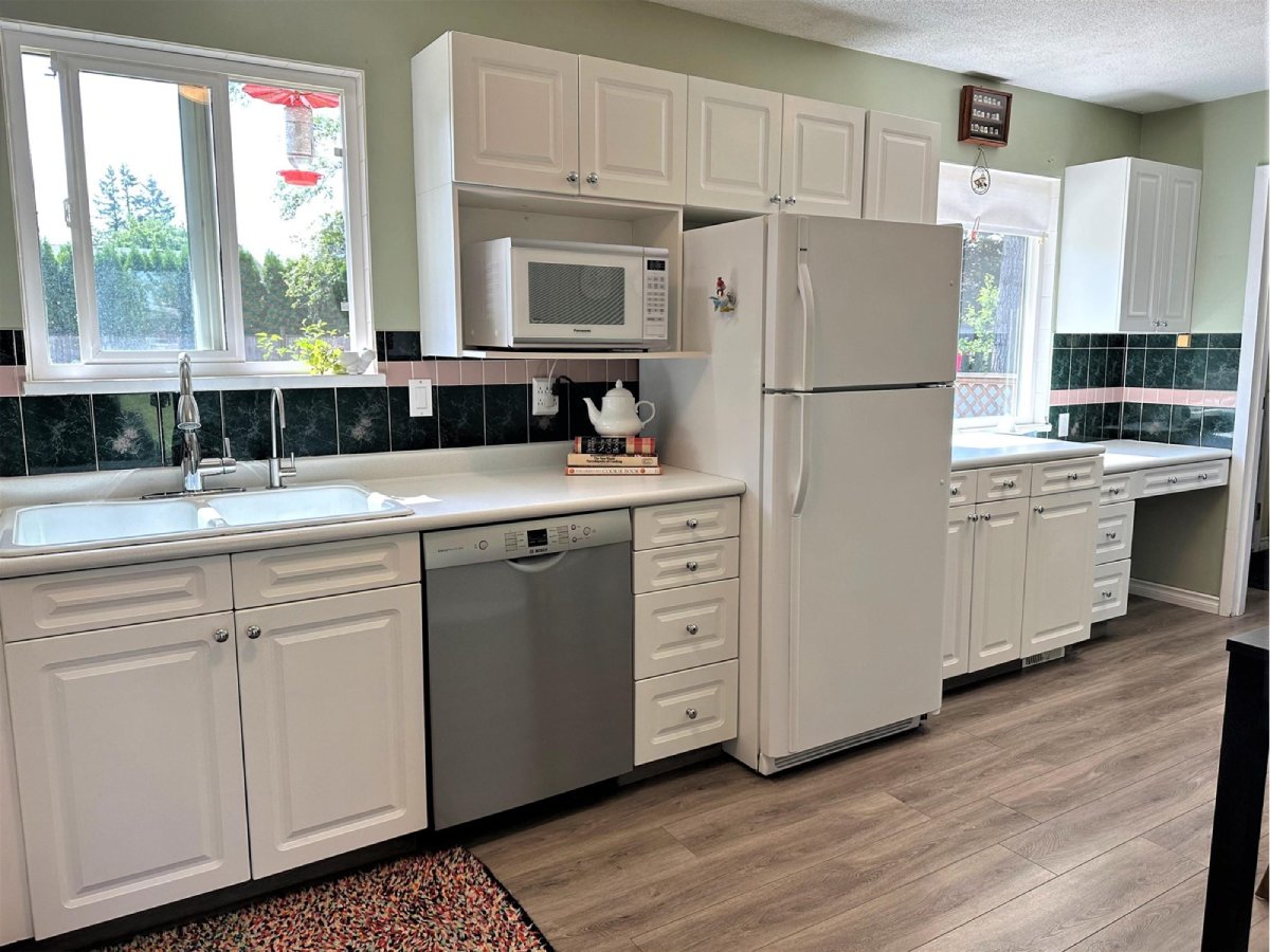 8920 Bartlett Street, Langley 18