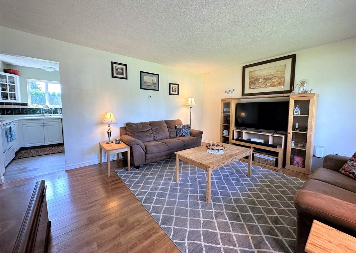 8920 Bartlett Street, Langley 2