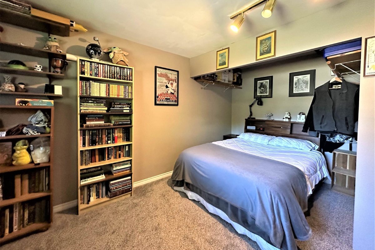8920 Bartlett Street, Langley 25