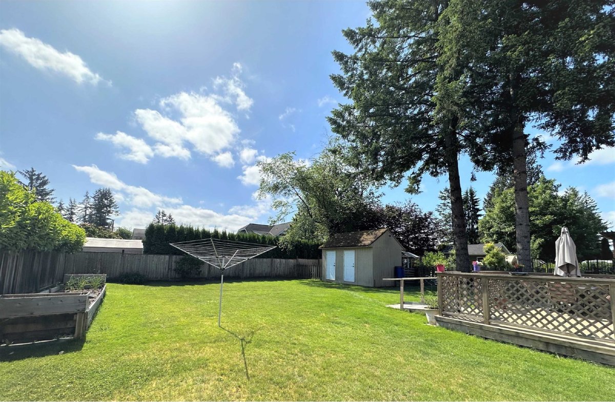 8920 Bartlett Street, Langley 26
