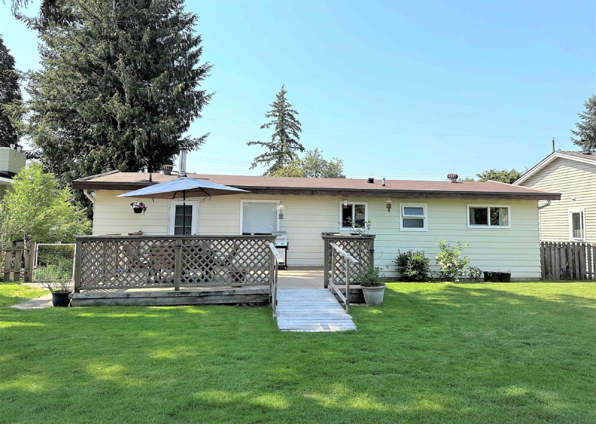 8920 Bartlett Street, Langley 33