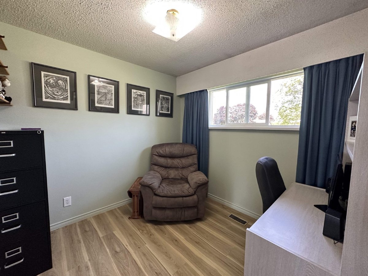 8920 Bartlett Street, Langley 8