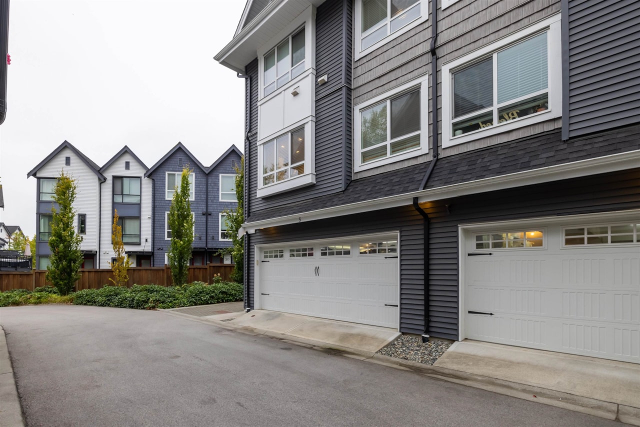 5 6479 192 STREET, SURREY 2