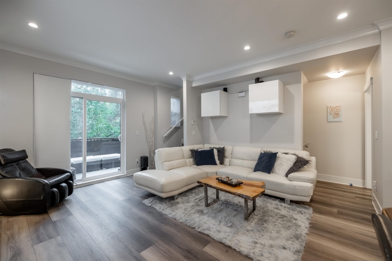 5 6479 192 STREET, SURREY 9