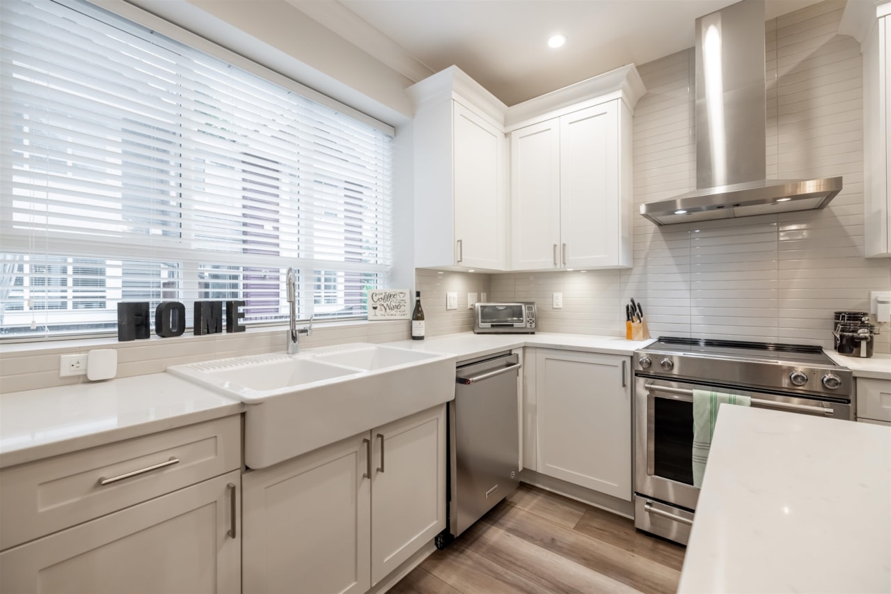 5 6479 192 STREET, SURREY 18