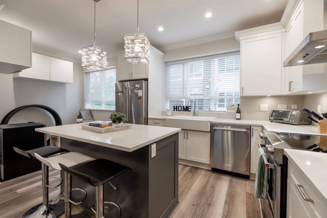 5 6479 192 STREET, SURREY 19