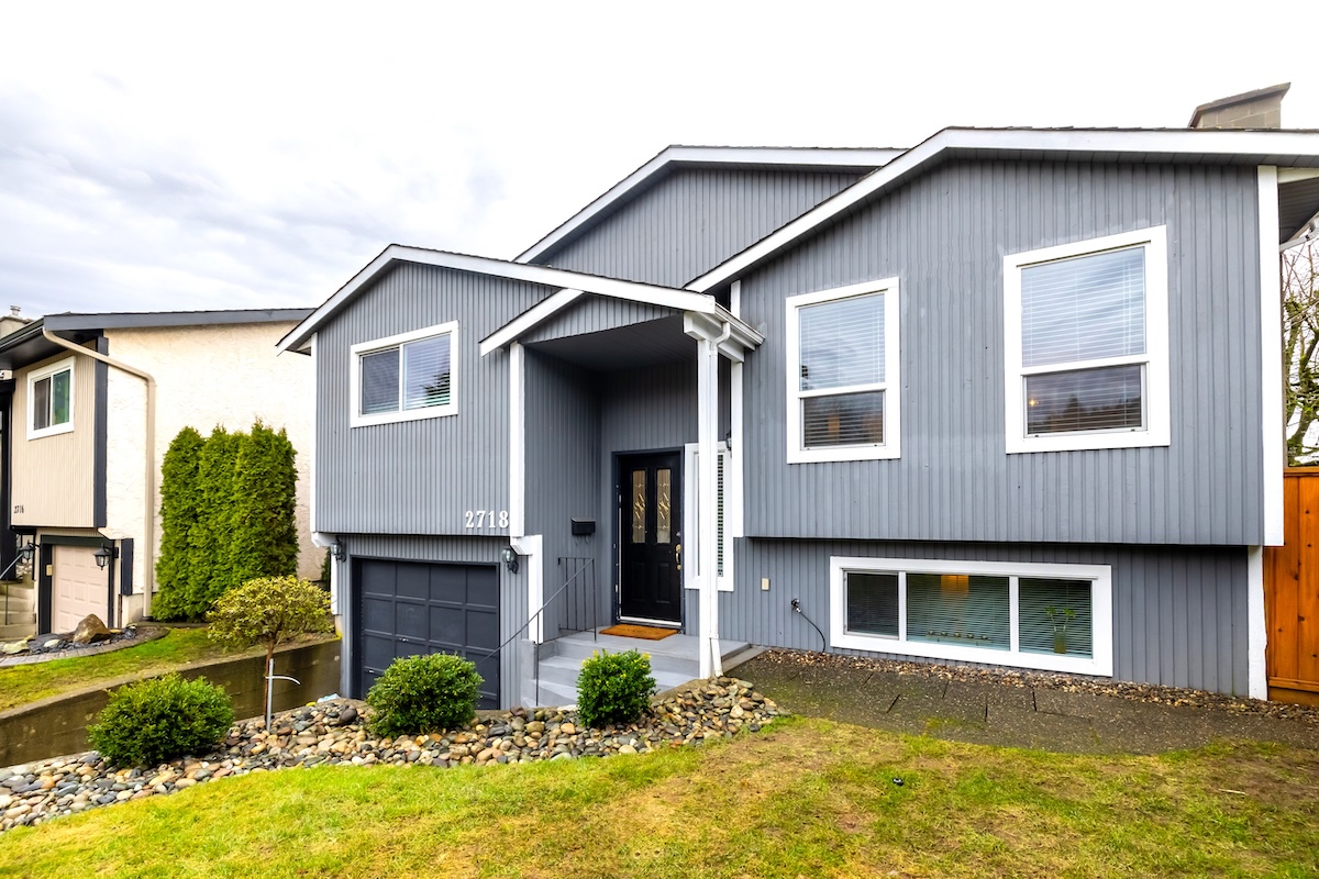 2718 WARREN PLACE 2