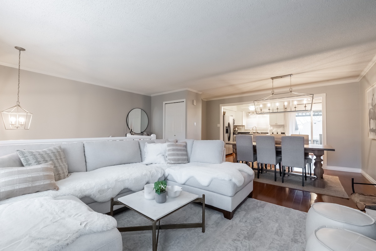 2718 WARREN PLACE 12