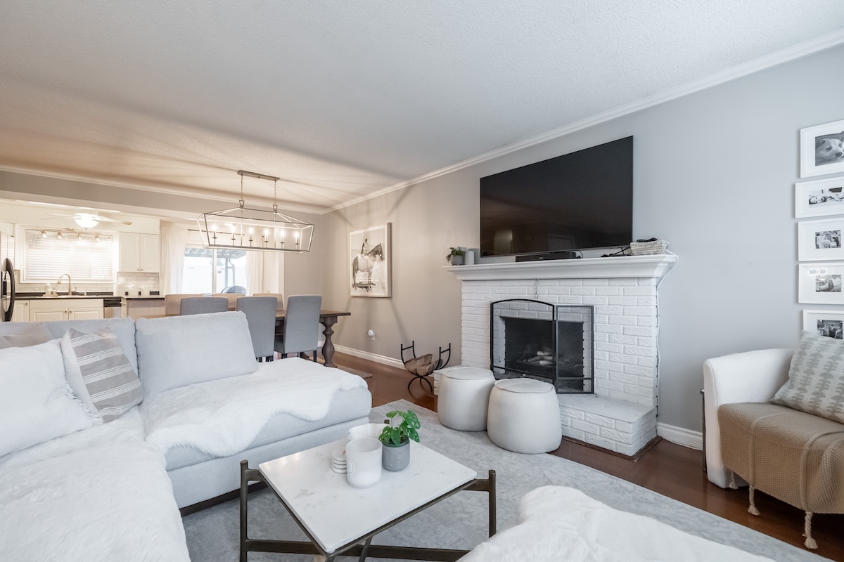 2718 WARREN PLACE 13