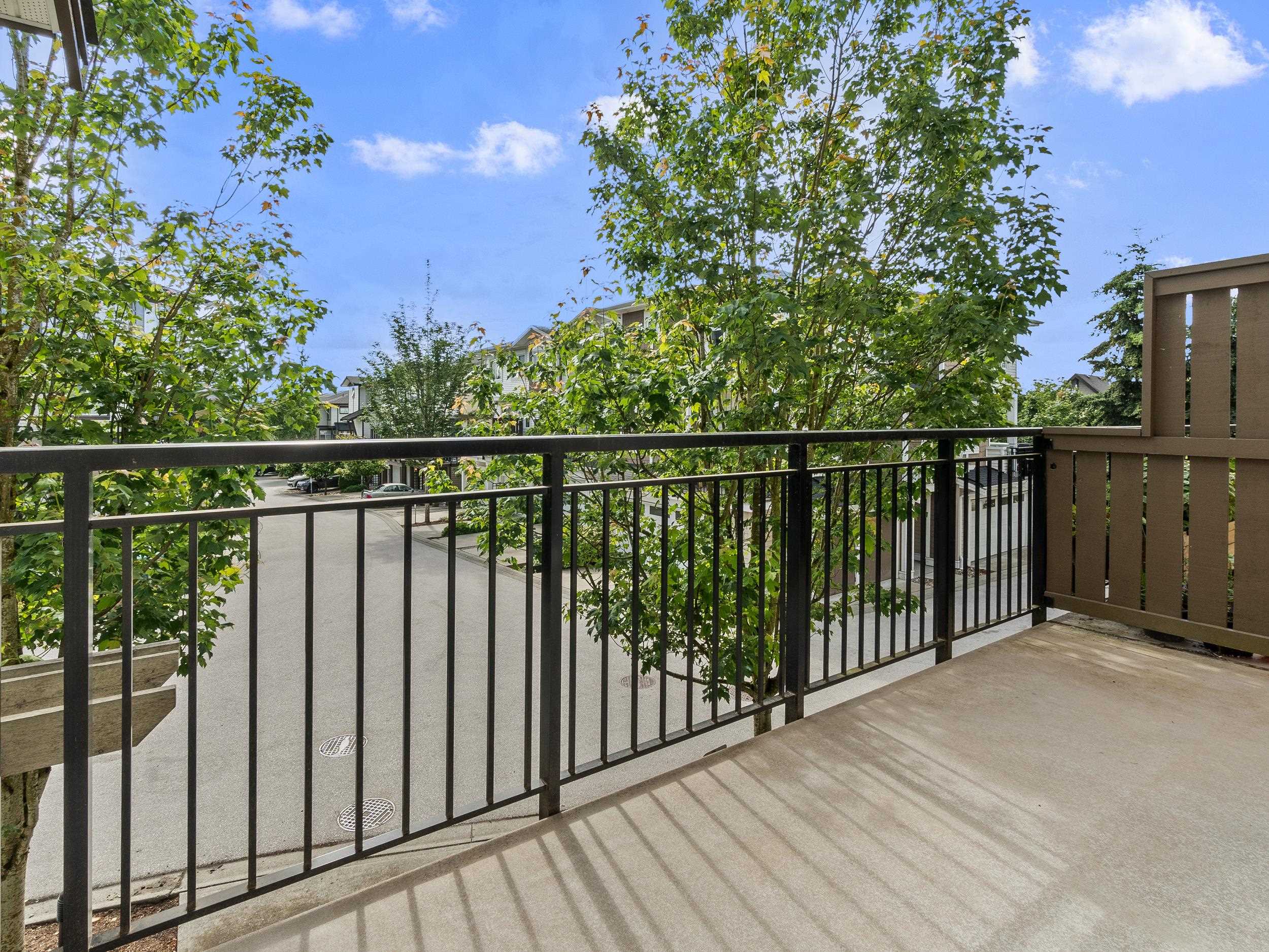 21 19433 68 AVENUE 20