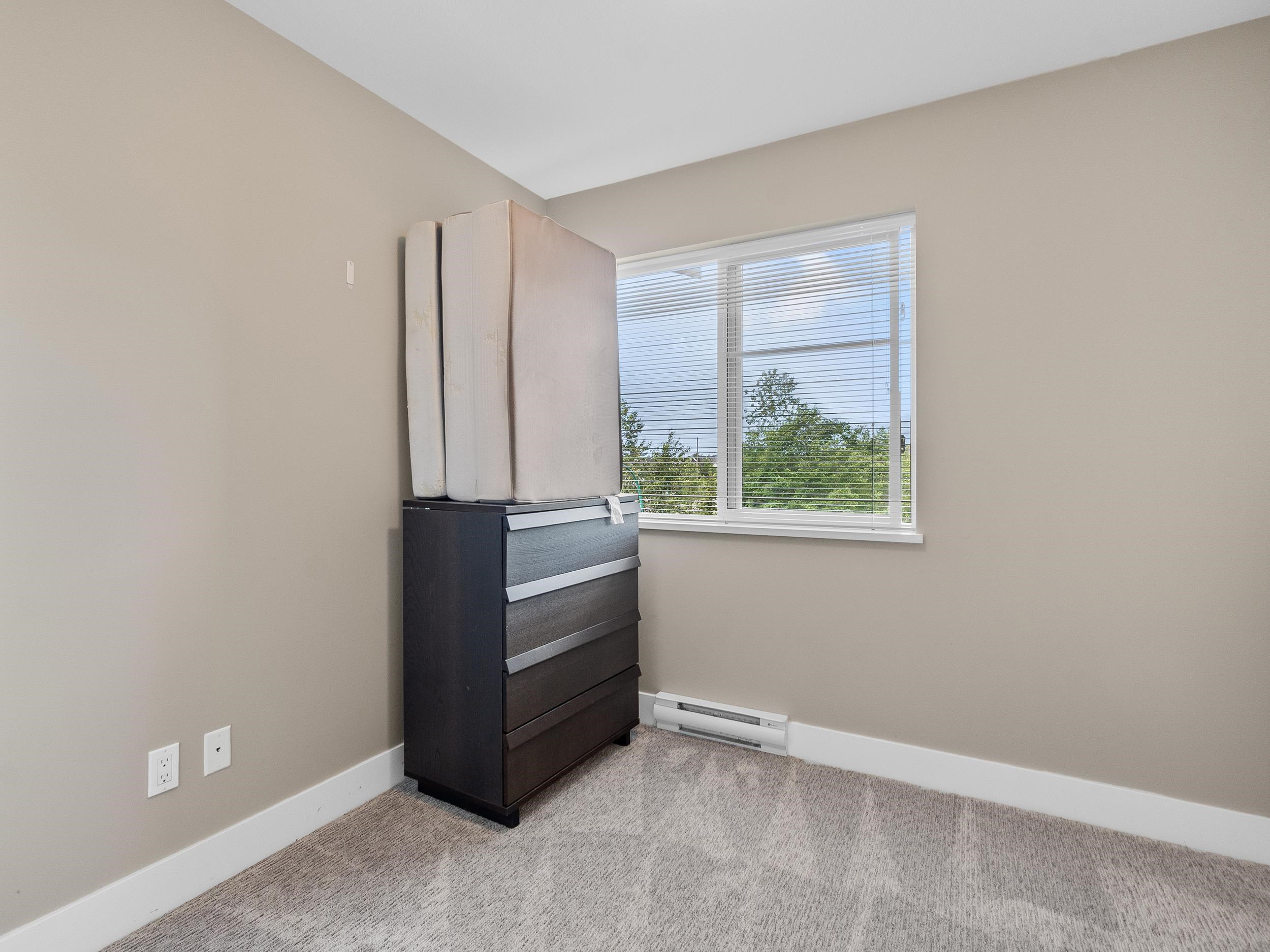 21 19433 68 AVENUE 30